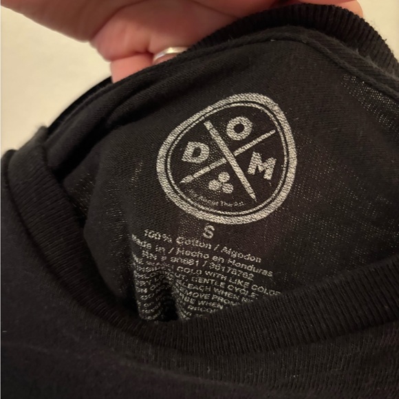 🖤Back off Black Graphic T-Shirt🖤 - Picture 4 of 5